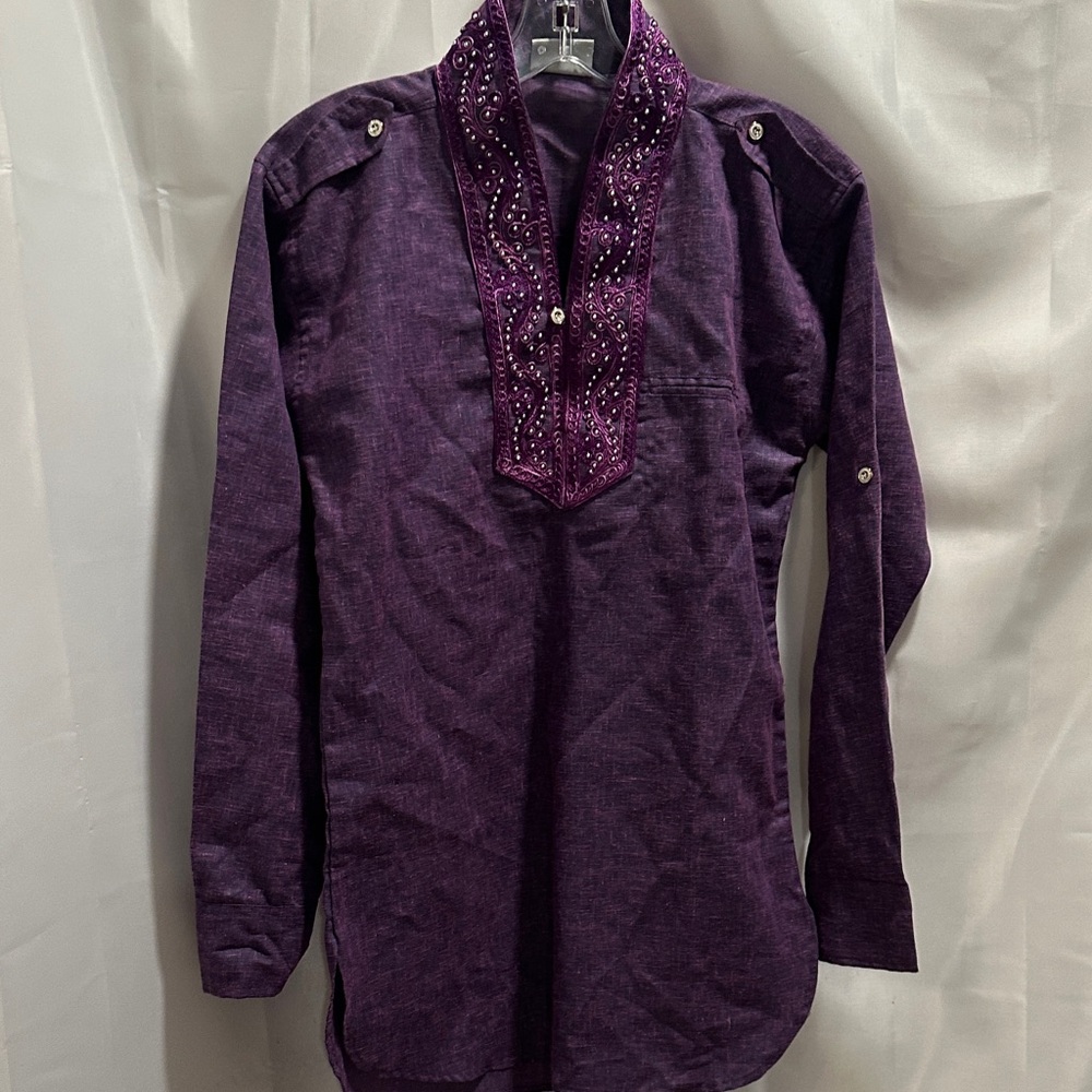Scrubstar Purple Textured Top size large excellent condition